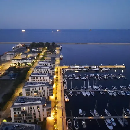 アパート Ikona Sea Towers - 28th Floor - 360 Panorama Penthouse - グディニャ